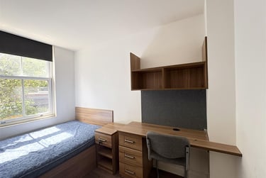 1 bed house, Broad Street, Hockley, Nottingham, NG13AJ - Image 2